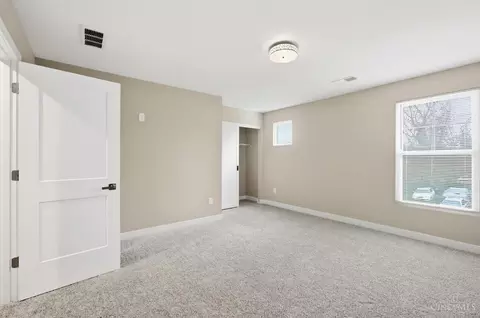 Bedroom - 5312 Dora Ave, Cincinnati, OH 45227 photo 5 of 15