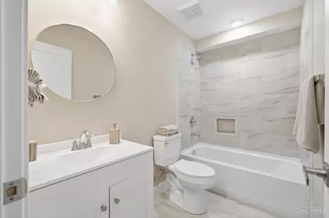 Bath - 5312 Dora Ave, Cincinnati, OH 45227 photo 12 of 14