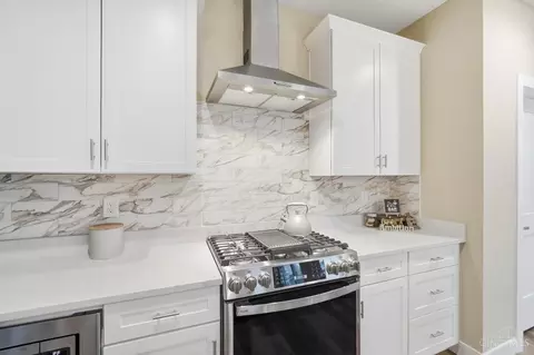 Kitchen - 5312 Dora Ave, Cincinnati, OH 45227 photo 6 of 7