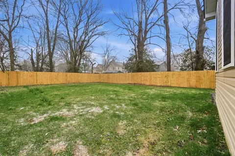 Exterior - 5312 Dora Ave, Cincinnati, OH 45227 photo 7 of 10