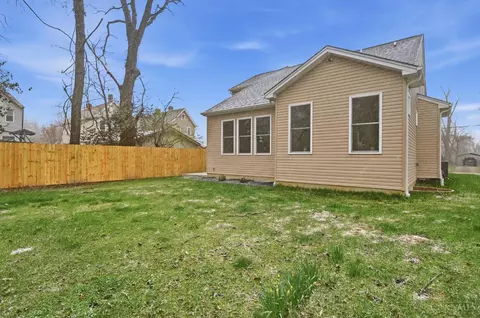 Exterior - 5312 Dora Ave, Cincinnati, OH 45227 photo 8 of 10