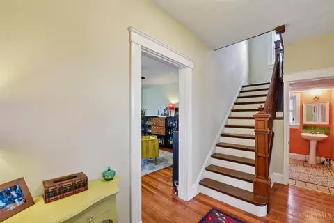 3028 Montclair Ave, Cincinnati, OH 45211 photo 4