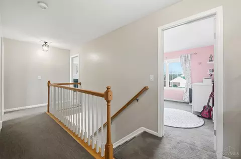 Entry Way - 443 Windfern Forest Ln, Cincinnati, OH 45244 photo 10 of 14
