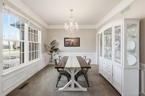 Dining - 443 Windfern Forest Ln, Cincinnati, OH 45244 photo 4 of 4