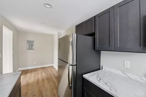 Kitchen - 2668 Shaffer Ave, Cincinnati, OH 45211 photo 3 of 8