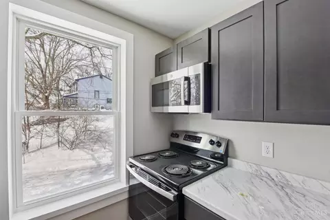 Kitchen - 2668 Shaffer Ave, Cincinnati, OH 45211 photo 6 of 8
