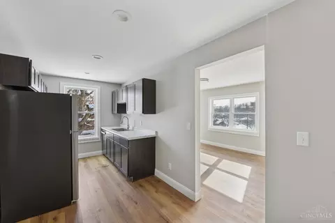 Entry Way - 2668 Shaffer Ave, Cincinnati, OH 45211 photo 7 of 7
