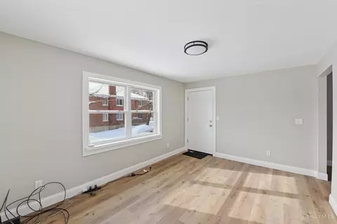 Living - 2668 Shaffer Ave, Cincinnati, OH 45211 photo 2 of 3