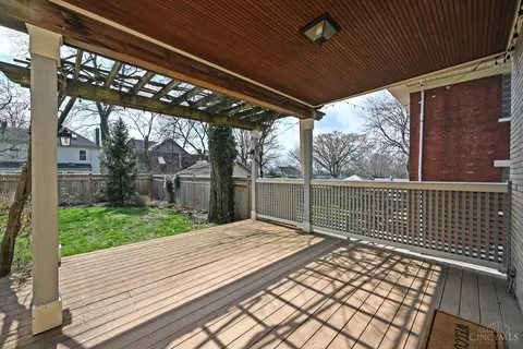 Exterior - 567 Howell Ave, Cincinnati, OH 45220 photo 10 of 16