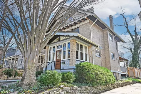Exterior - 567 Howell Ave, Cincinnati, OH 45220 photo 3 of 16