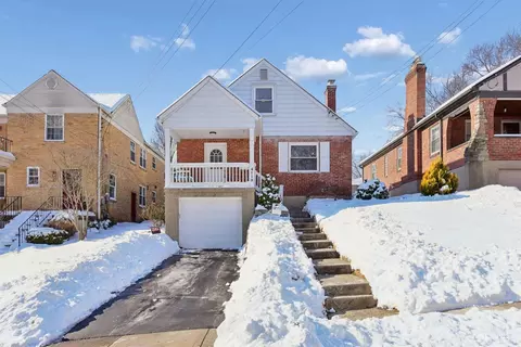 4115 Paxton Woods Dr, Cincinnati, OH 45209