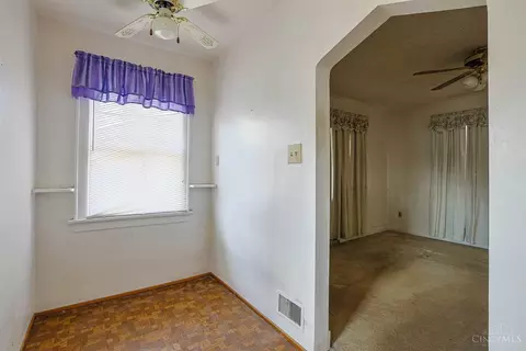 Entry Way - 1511 Summit Rd, Cincinnati, OH 45237 photo 1 of 1