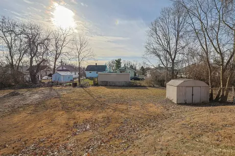 Exterior - 1511 Summit Rd, Cincinnati, OH 45237 photo 5 of 11