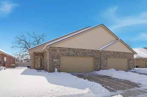 341 Lauryn Meadows Ct, Fairfield, OH 45014