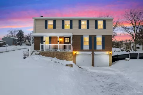 1566 Karahill Dr, Forest Park, OH 45240