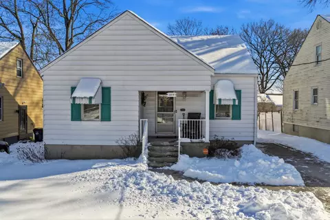 7010 Noble Ct, North College Hill, OH 45239