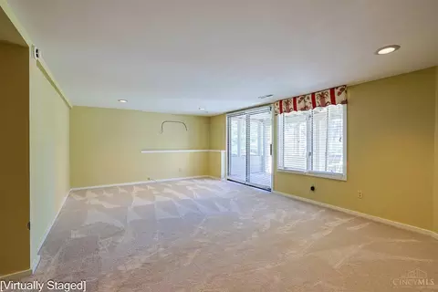 Living - 7 Falling Brook Ln, Blue Ash, OH 45241 photo 5 of 7
