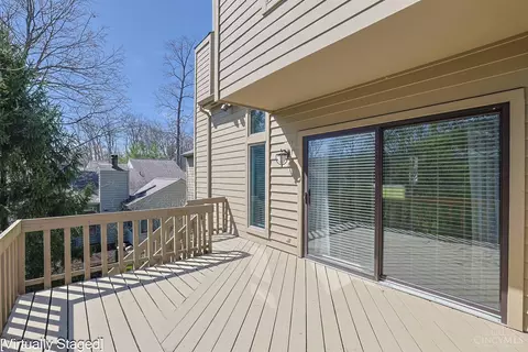 Exterior - 7 Falling Brook Ln, Blue Ash, OH 45241 photo 2 of 7