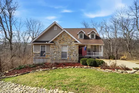 19949 Overlook Cir, Lawrenceburg, IN 47025