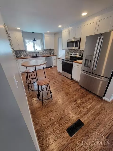 Kitchen - 148 Waxwing Dr, Reading, OH 45236 photo 1 of 4