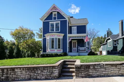 1231 Grace Ave, Cincinnati, OH 45208