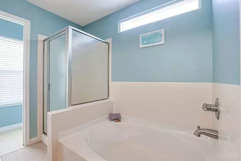 Bath - 449 Lyness Ave, Harrison, OH 45030 photo 2 of 5