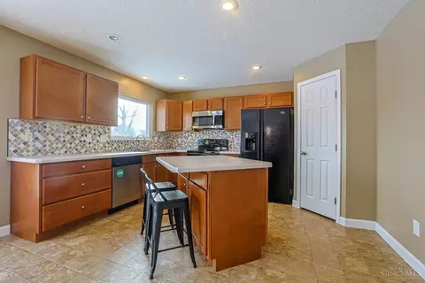 Kitchen - 449 Lyness Ave, Harrison, OH 45030 photo 2 of 5