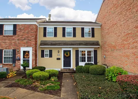 126 Chapel Hill Dr, Fairfield, OH 45014