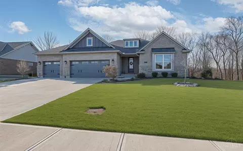 3537 Sunny Acres Dr, Ross Twp, OH 45013