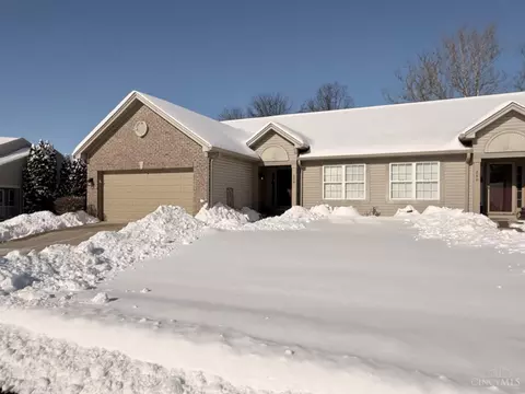 220 Gatehouse Ct, Monroe, OH 45050