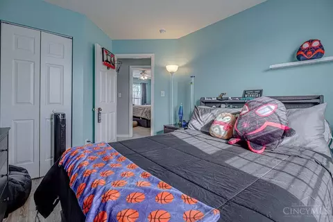 Bedroom - 110 Kitty Hawk Dr, Springboro, OH 45066 photo 4 of 5