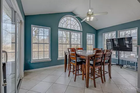 Dining - 110 Kitty Hawk Dr, Springboro, OH 45066 photo 3 of 3