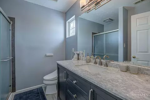 Bath - 110 Kitty Hawk Dr, Springboro, OH 45066 photo 2 of 4