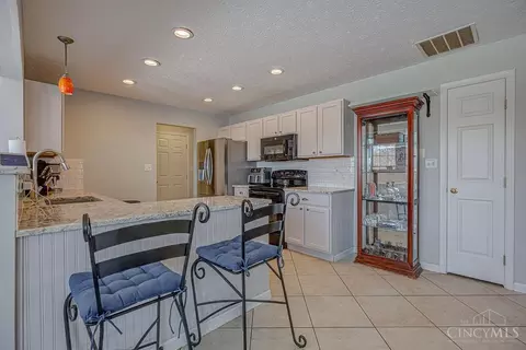 Kitchen - 110 Kitty Hawk Dr, Springboro, OH 45066 photo 1 of 5