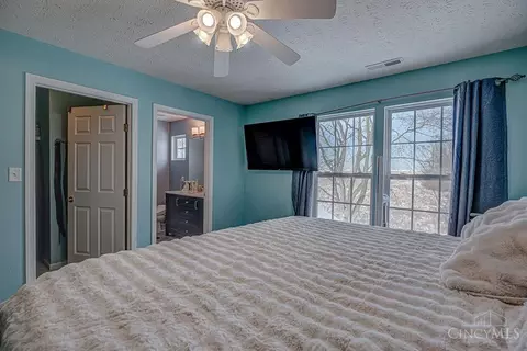 Bedroom - 110 Kitty Hawk Dr, Springboro, OH 45066 photo 2 of 5