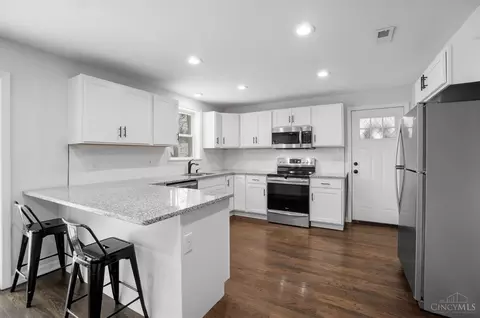 Kitchen - 4207 Simpson Ave, Cincinnati, OH 45227 photo 2 of 3