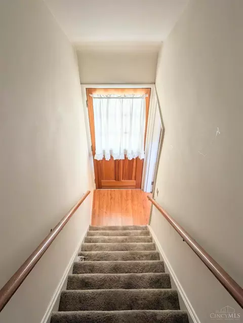 451 Kitty Ln, Cincinnati, OH 45238 photo 14