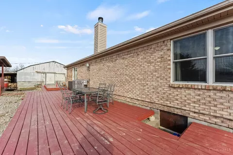 Exterior - 3479 Pleasant Rd, Hillsboro, OH 45133 photo 3 of 7