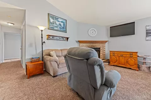 Living - 3479 Pleasant Rd, Hillsboro, OH 45133 photo 1 of 4