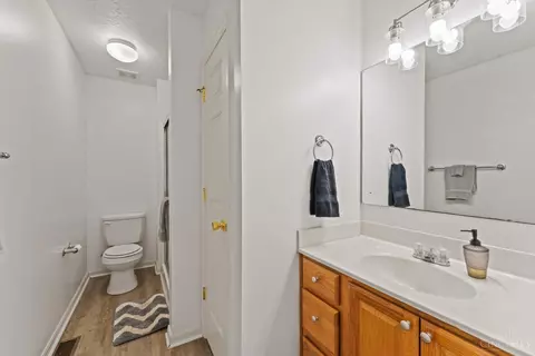 Bath - 3479 Pleasant Rd, Hillsboro, OH 45133 photo 1 of 3