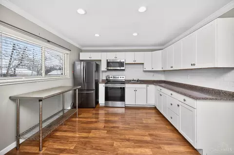 2544 Impala Dr, Cincinnati, OH 45231 photo 11
