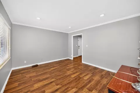 2544 Impala Dr, Cincinnati, OH 45231 photo 3