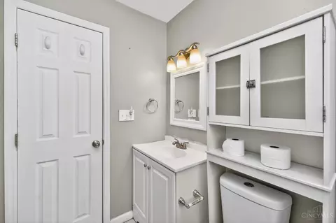 2544 Impala Dr, Cincinnati, OH 45231 photo 13