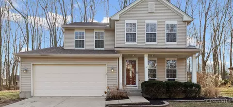 1525 Thornberry Rd, Amelia, OH 45102