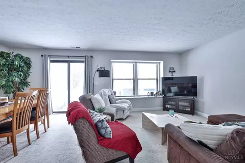 7872 Hackney Cir, Maineville, OH 45039 photo 5
