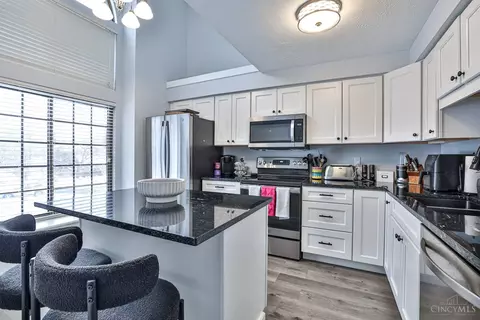 7872 Hackney Cir, Maineville, OH 45039 photo 11