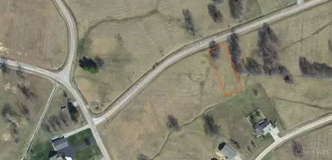 3380 Black Hawk Dr, Franklin Twp, OH 45171