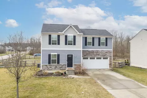 6300 Heatherwood Dr, Loveland, OH 45140