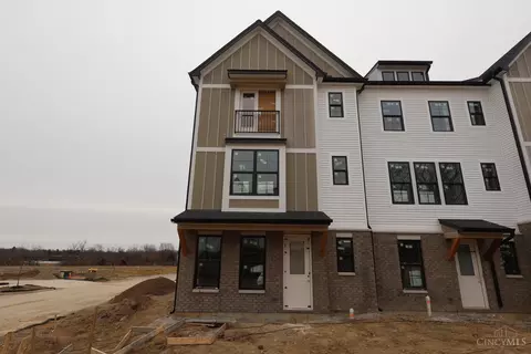 6411 Coverage Ct, Mason, OH 45040