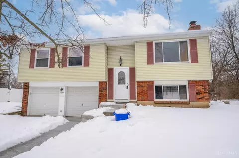 1248 Komura Ct, Forest Park, OH 45240